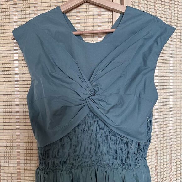 TOVE Iona Midi Dress - Picture 4 of 8